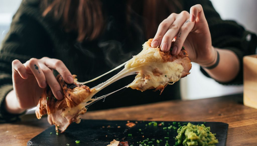 Ham and cheese croissants Recipe for air fryers InnovaGoods