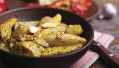 Batatas rústicas à provençal